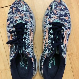 Used once - Brooks Adrenaline GTS 18 W 9.5